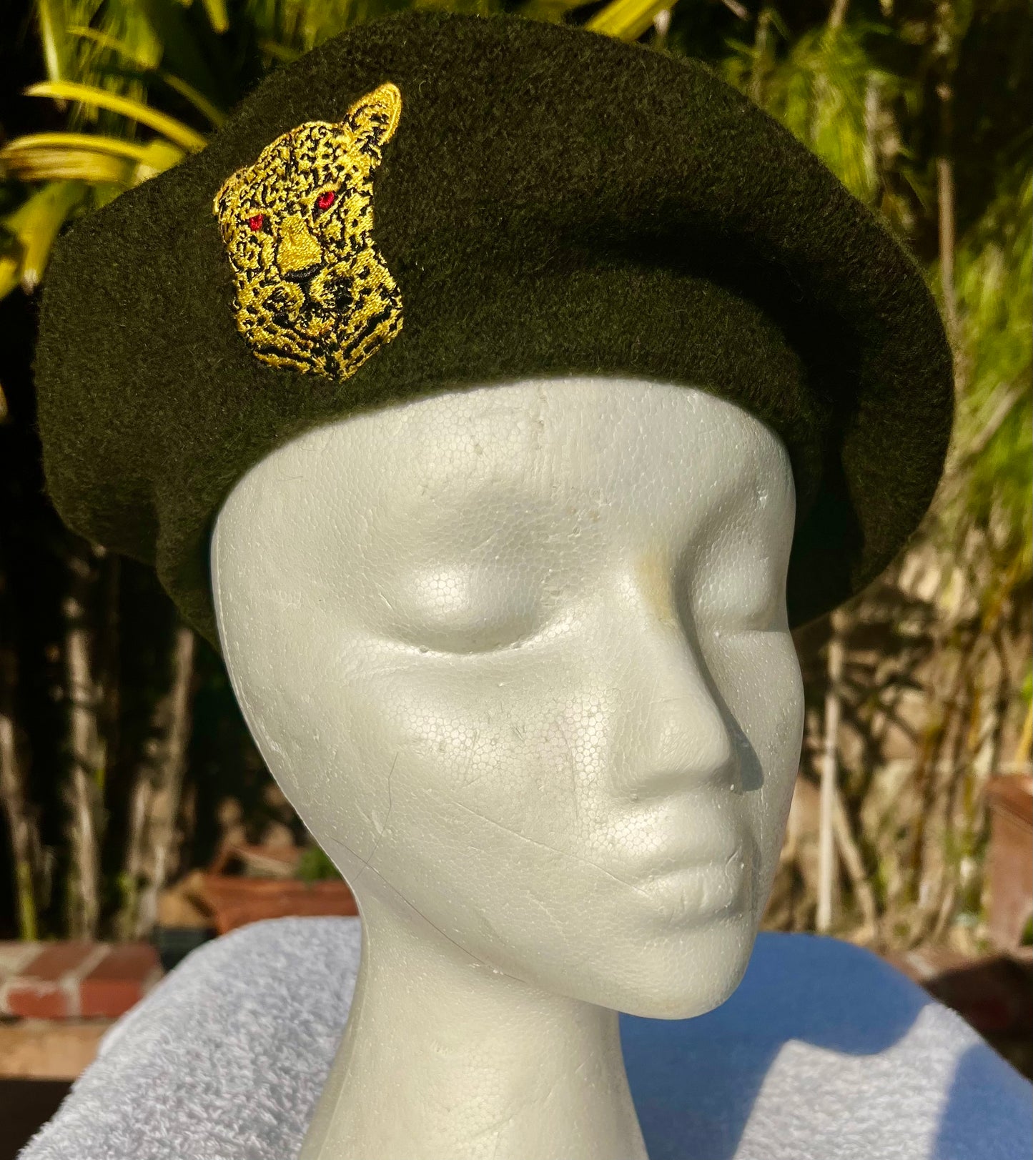 ROYAL FRENCH BERET EMBROIDERED LEPPARD CREST BLACK