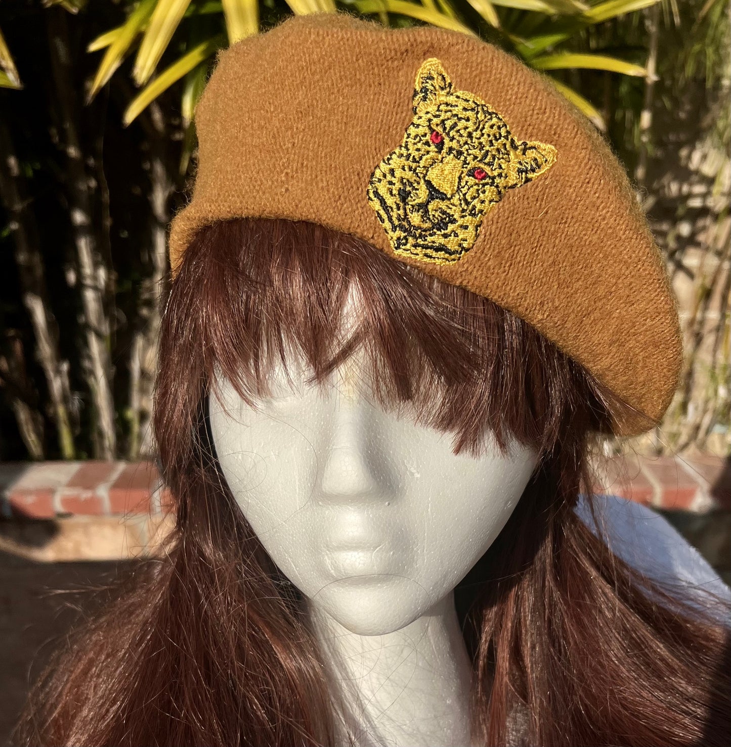 ROYAL FRENCH BERET Embroidered LEPPARD CREST. CARAMEL