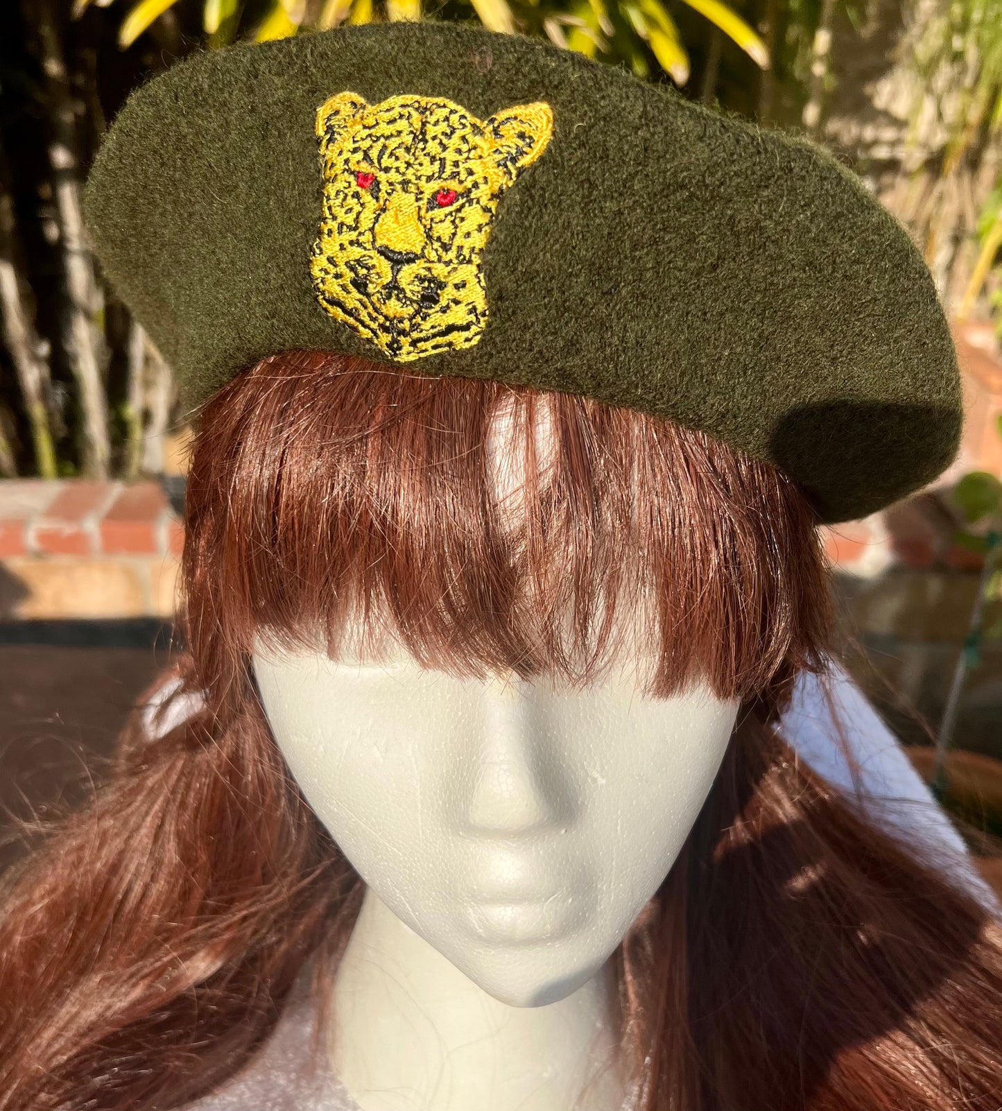 ROYAL FRENCH BERET Embroidered LEPPARD CREST - ARMY GREEN